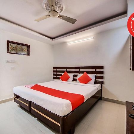 Oyo 33504 Hotel Ananda Inn Гайдарабад Екстер'єр фото