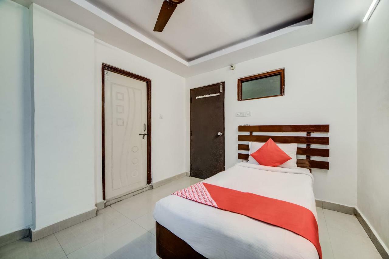 Oyo 33504 Hotel Ananda Inn Гайдарабад Екстер'єр фото